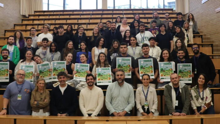 Foto de familia con todas as persoas participantes
