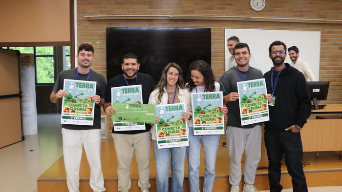 Os membros do equipo de Ovella, tras gañar o Terra Creative Jam
