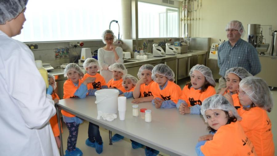 El Aula de Productos Lácteos y Tecnologías Alimentarias del Campus Terra celebra el 1 de junio el Día Internacional de la Leche con una cata de quesos gallegos