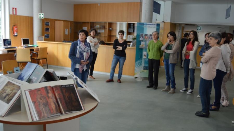 La Biblioteca Intercentros abre un centro de interés sobre la vida cotidiana, usos y costumbres de la Antigua Roma con motivo del ‘Arde Lucus’