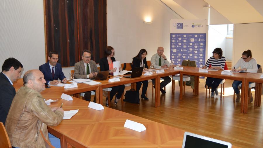 El Campus Terra de la USC recibe a empresas de los sectores forestal y alimentario para definir los perfíles profesionales del futuro