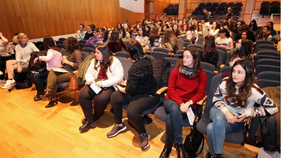 Cuatro organizaciones sociales presentan programas de voluntariado aptos para participar estudiantes en Formación del Profesorado