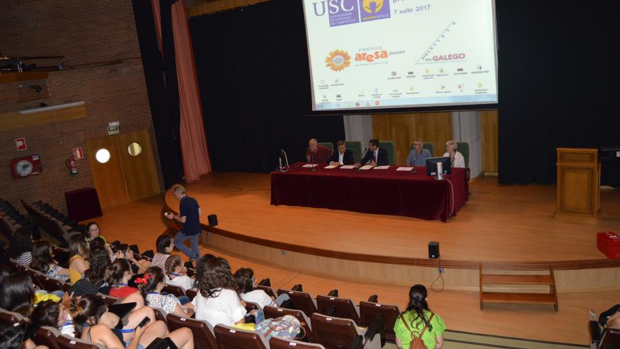 El Campus Terra clausuró la V edición de XuvenCiencia con la entrega de los premios Aresa Junior y Proxéctate en Galego 