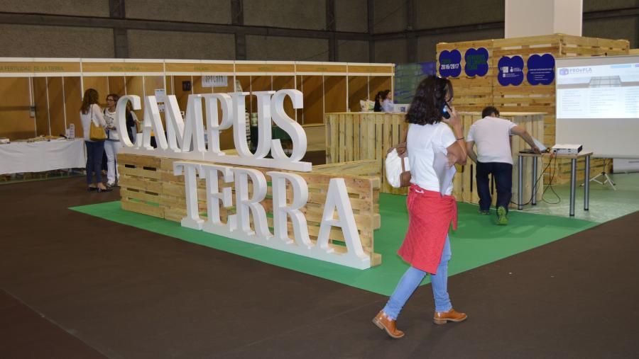El Campus Terra de la USC expone su oferta académica en NaturaLugo