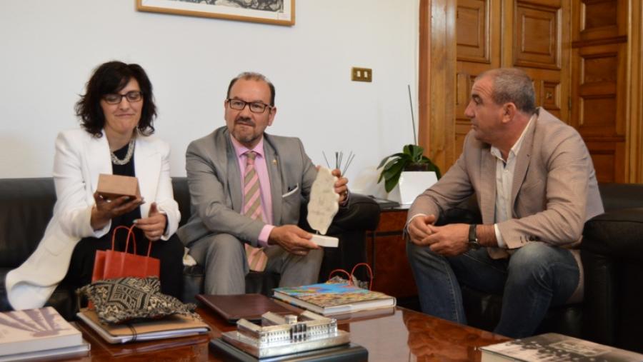 El rector Antonio López realiza visitas institucionales a la Diputación Provincial y al Ayuntamiento de Lugo