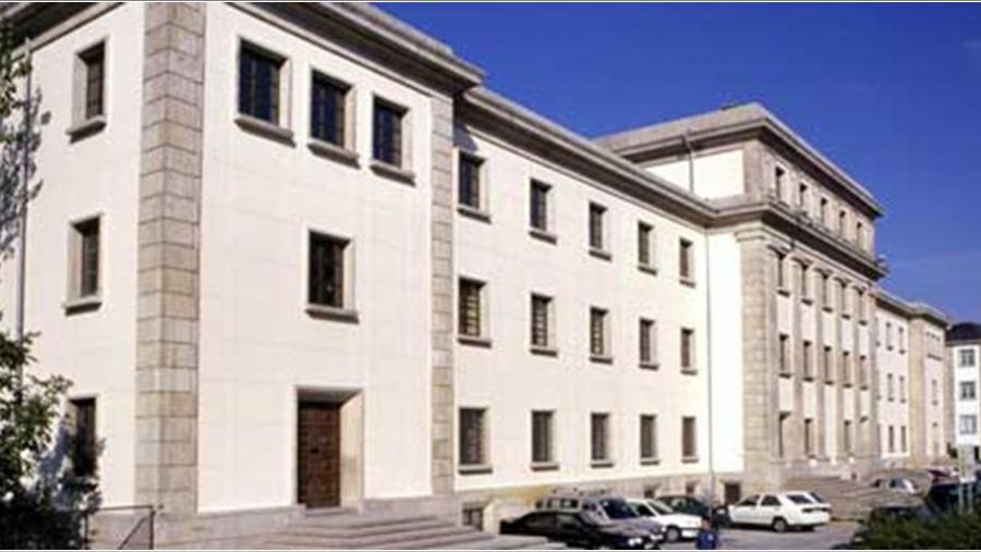 Formación do Profesorado educa en feminino