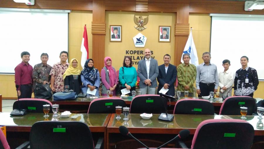 El Campus Terra de la USC explora líneas de colaboración con universidades y centros de experimentación de Indonesia