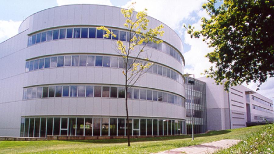 La Biblioteca Intercentros del Campus Terra abre en horario extraordinario hasta las tres de la mañana