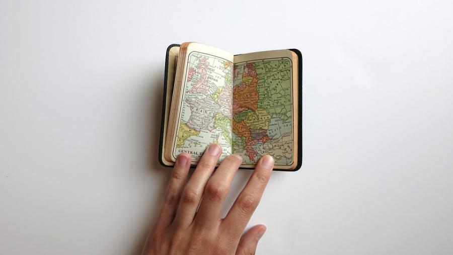 La USC convoca ayudas de movilidad internacional para personal docente y PAS