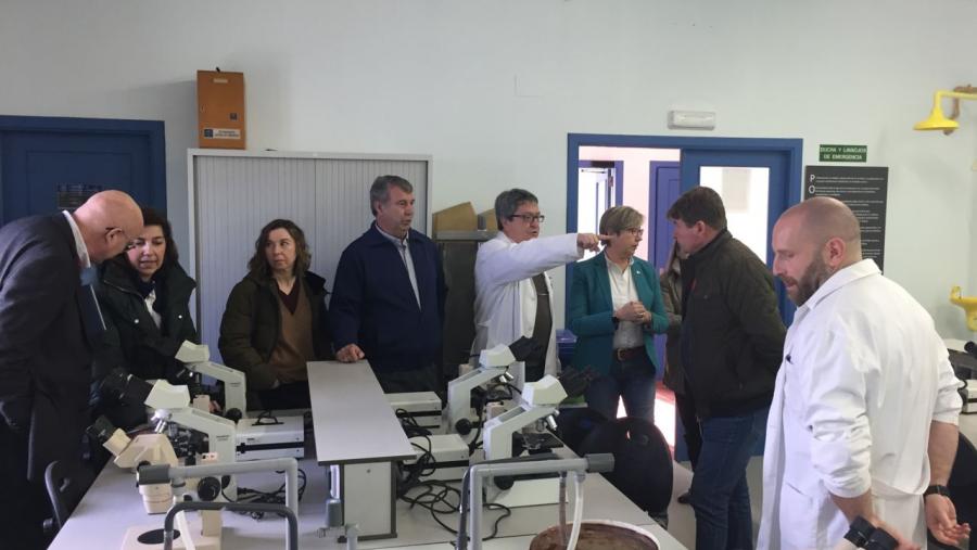 A conselleira do Mar realiza un percorrido polas instalacións