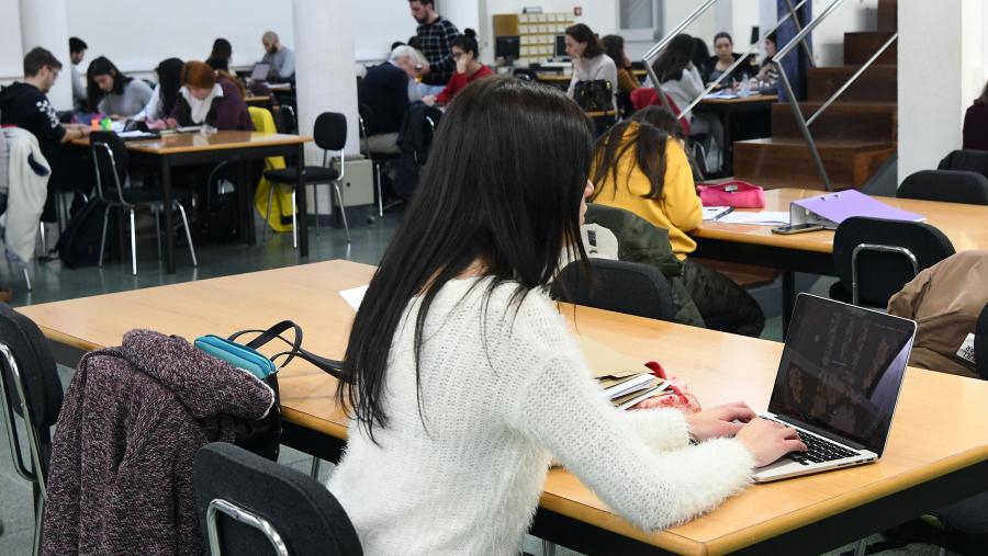 A tese examinou se as medidas de elección forzasa quasi-ipsativas podían predicir o rendemento nos estudos universitarios. FOTO: Santi Alvite