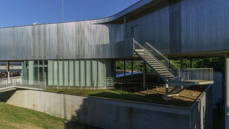 Edificio de laboratorios de investigación da Facultade de Ciencias