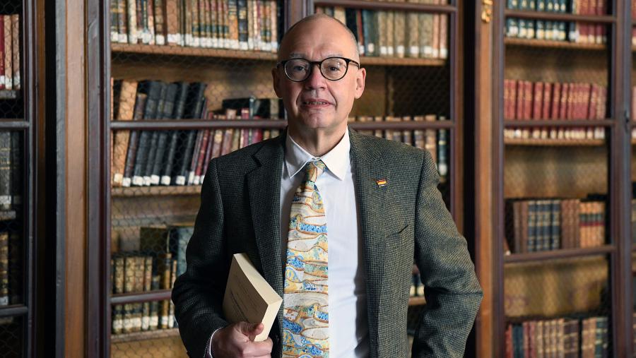 Catedrático de Historia Antiga, Marco Virgilio García Quintela ten estudado a relación entre pensamento e sociedade a través de diferentes fontes literarias e testemuños arqueolóxicos de diferentes épocas e áreas. FOTO: Santi Alvite