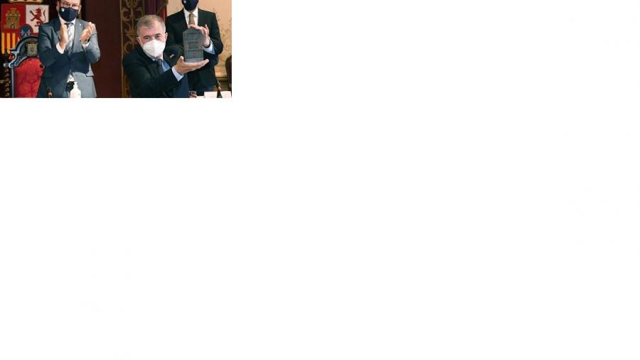 Entrega do Premio Luís Porteiro Garea ao Profesor Antón Costa Rico