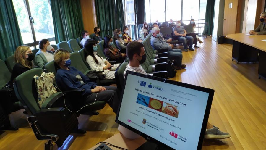 Alumnado do mestrado en Dirección de Proxectos, na EPS de Enxeñaría