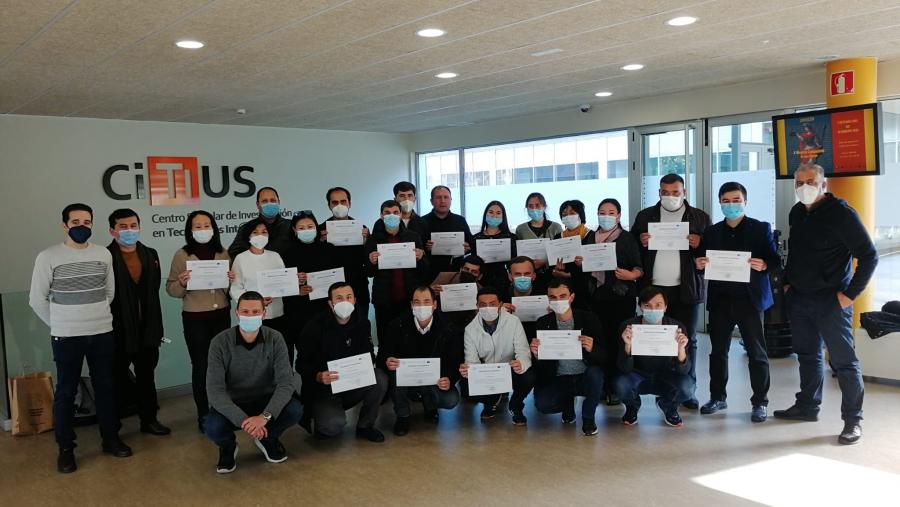 Foto de familia dos e das participantes no CiTIUS