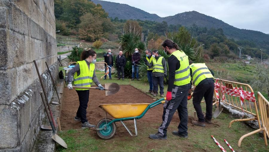Búscase o corpo de César Alberte Domínguez, natural de Arnoia (Ourense), onde traballaba como carpinteiro, sendo concelleiro en 1936