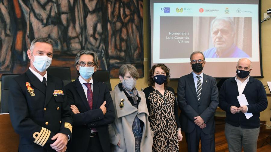 De esquerda a dereita, Pedro Cardona, Juan Carlos de Margarida, Pilar Ferreño, Dulce García, Juan Lema e Xoán Ramón Doldán. FOTO: Santi Alvite