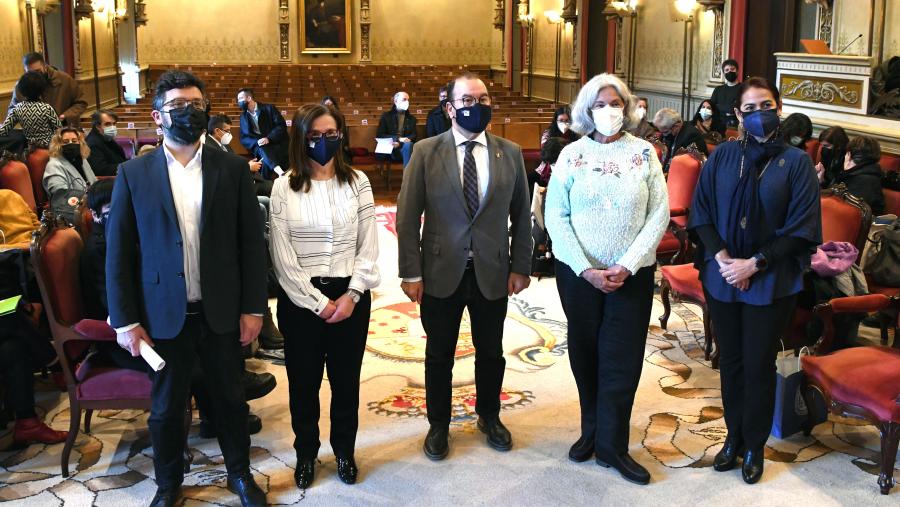 De esquerda a dereita, Federico López Silvestre, Mar Lorenzo, Antonio López, Hortensia Peramo Cabrera e Teresa Mezquita Méndez. Foto: Santi Alvite