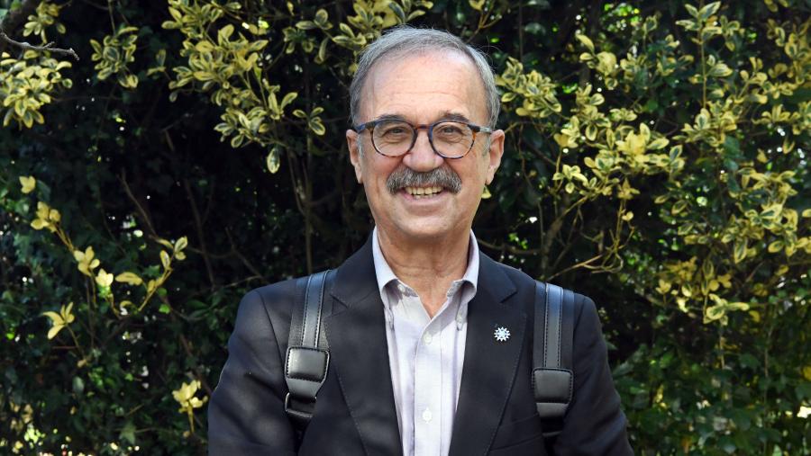 O  profesor Lema recibiu numerosas distincións ao longo da súa dilatada traxectoria académica e investigadora. FOTO: Santi Alvite