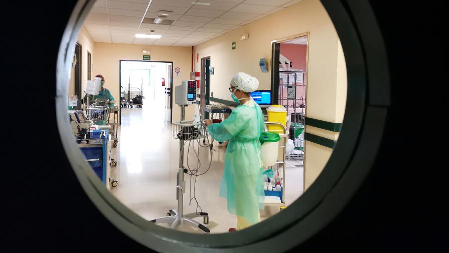 Imaxe de arquivo dun centro hospitalario. FOTO: Santi Alvite