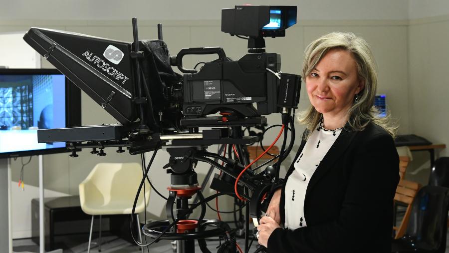 A profesora Ana Isabel Rodríguez foi secretaria do Departamento de Ciencias da Comunicación (de 2008 a 2020) e secretaria académica do centro (de 2020 ata 2022). Foto: Santi Alvite