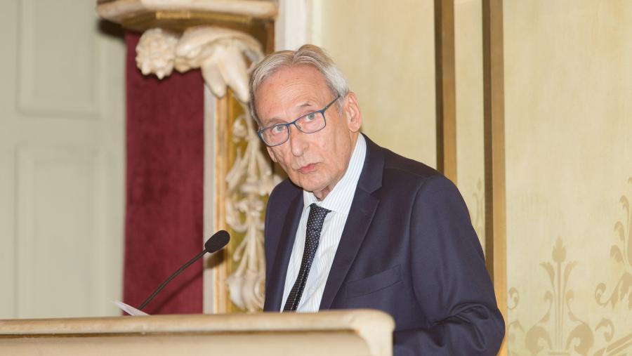 Carlos Pajares foi reitor da USC entre os anos 1984 e 1990. FOTO: Suso Rivas