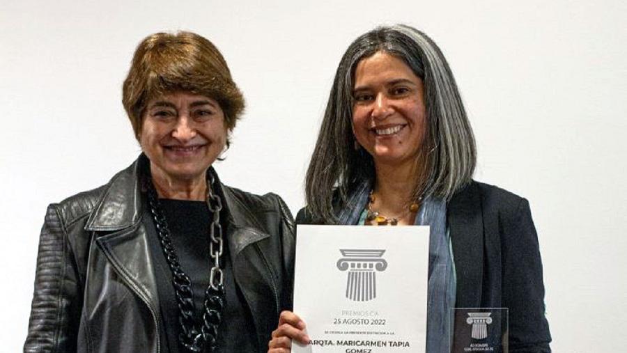 Maricarmen Tapia Gómez (dereita) está vinculada ao departamento de Xeografía da USC. FOTO: Colexio de Arquitectos de Chile