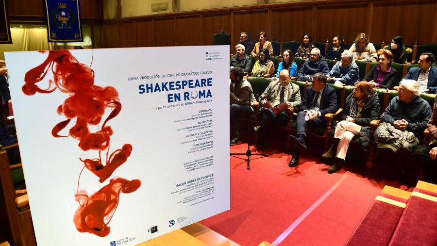 O ambiente isabelino no que se escribiron e estrearon por vez primeira as catro pezas que conforman Shakespeare en Roma recrearase grazas á súa exhibición no Salón Nobre do Colexio de Fonseca. FOTO: Santi Alvite