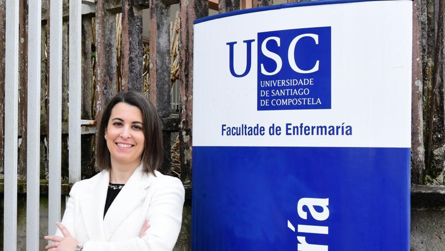 Ademais de en Enfermaría, a profesora Rodríguez é tamén titulada en Bioloxía Molecular. FOTO: Santi Alvite