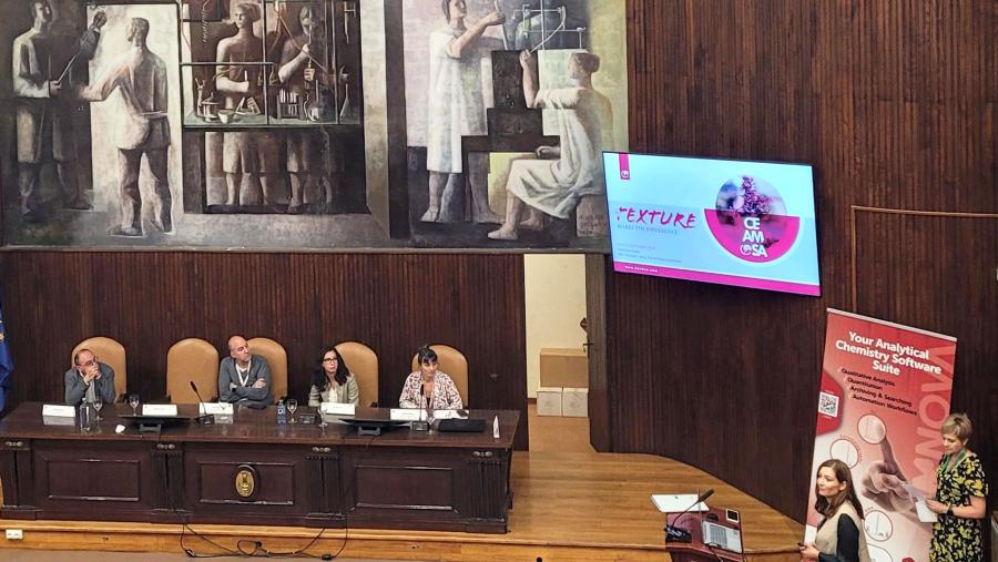 Mesa redonda do simposio IBEQO-I: Jacobo Cruces, esquerda, Félix Freire, Elena Pazos, Beatriz Blanco, Verónica Prado, e Concepción González Bello