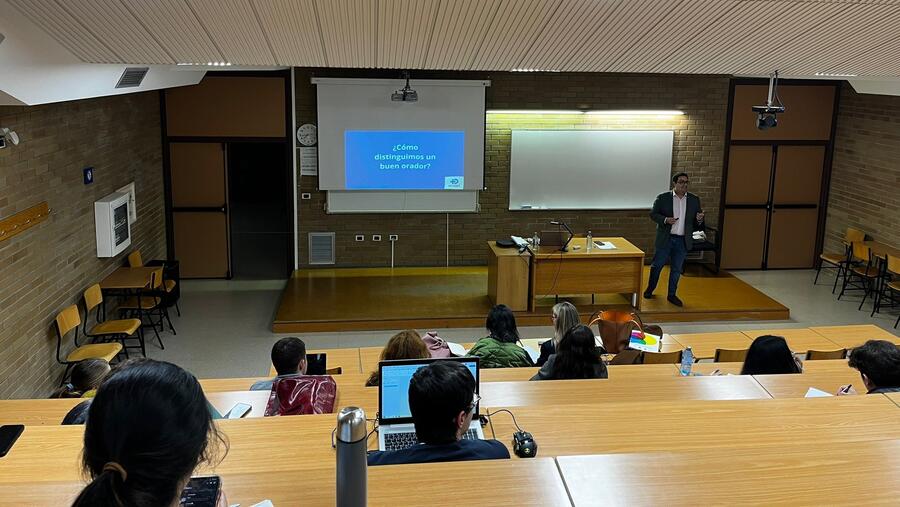 As sesións desenvólvense na Facultade de Administración e Empresas