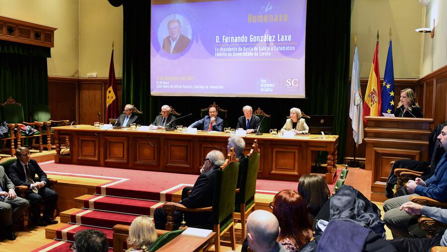 A homenaxe desenvolveuse no Salón Nobre de Fonseca. Foto: Santi Alvite