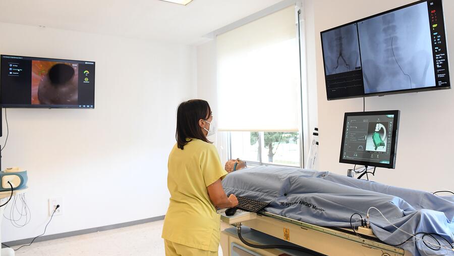 Dirixido a todos os profesionais que traballen no ámbito sanitario