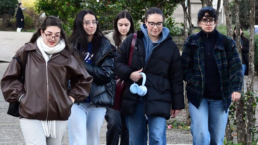 A feira diríxese tamén a persoas tituladas recentes. Foto: Santi Alvite