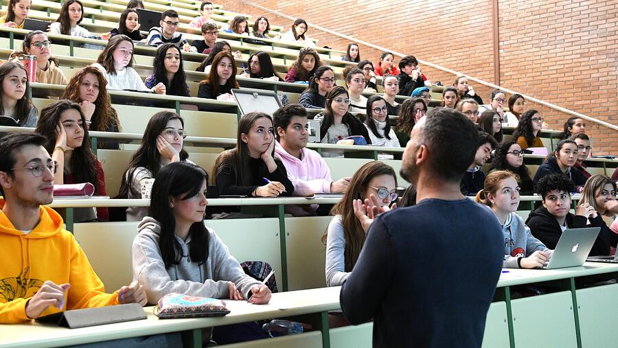 Imaxe de arquivo de docencia na Facultade de Veterinaria. FOTO: Santi Alvite