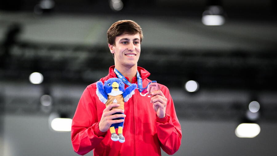 Tomás Fernández, coa medalla de bronce