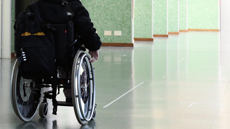 En función das necesidades de cada estudante, a USC ofrécelle os apoios de carácter académico ou técnicos necesarios, sempre de carácter personalizado e segundo a súa diversidade. FOTO: Santi Alvite