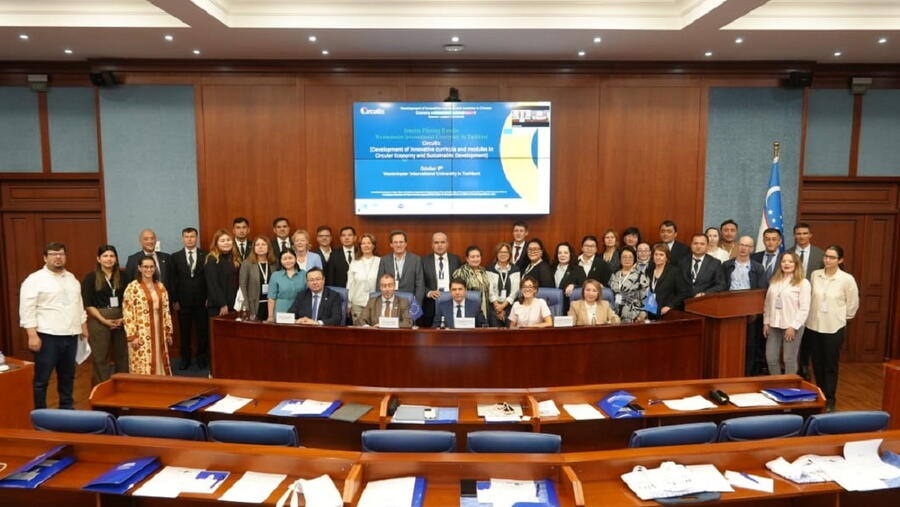 Os grupos ‘Innovación, cambio estrutural e desenvolvemento’ (ICEDE) e Persoas, Organizacións Sostibles e Márketing (POSMARK) da USC, conxuntamente coa Università degli Studi di Napoli Federico IIde Italia e a Fachhochschule des Mittelstands de Alemaña, participan nunha visita de seguimento en universidades de Kazaxistán, Taxiquistán, Usbequistán e Turkmenistán 