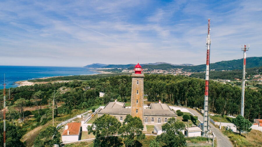 No faro colocarase unha placa informativa cun código QR e unha mesa interpretativa que permitirá ás persoas visitantes descubrir máis información sobre este enclave. FOTO: FCEER