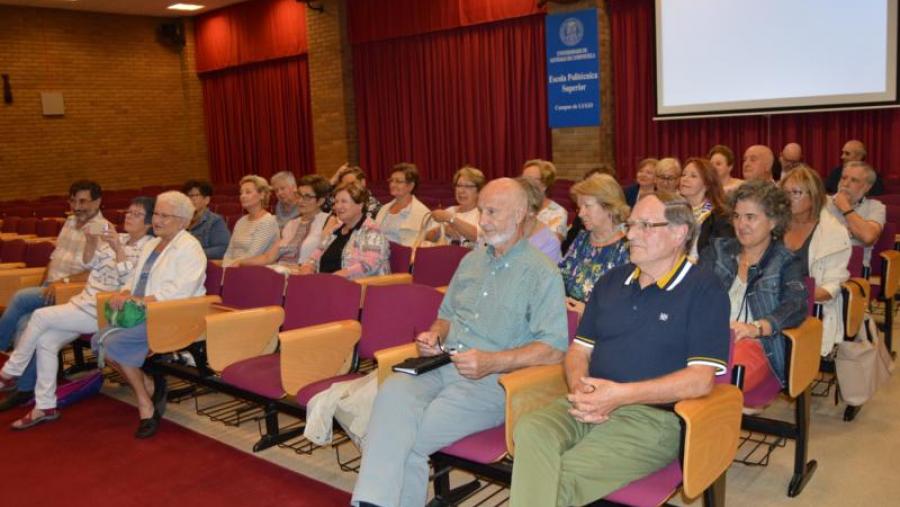 Alumnado e docentes do IV Ciclo da USC no campus de Lugo