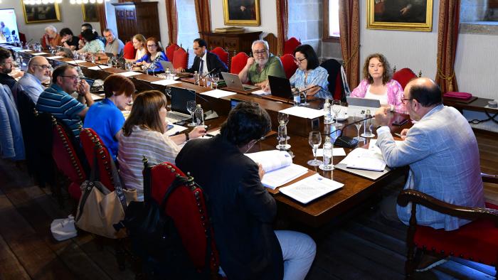 O reitor Antonio López presidiu o Consello de Goberno da USC. FOTO: Santi Alvite